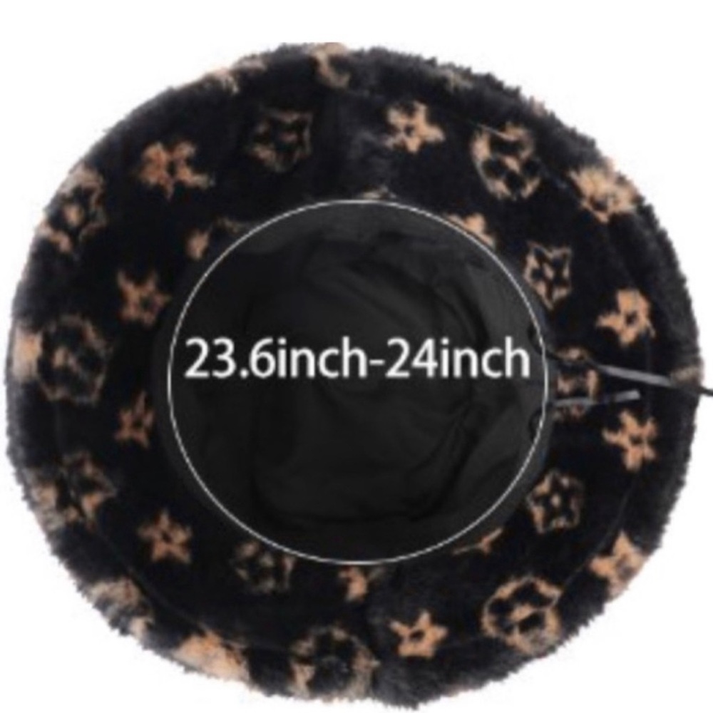 Fuzzy winter bucket hats ☃️ - Picture 4 of 4